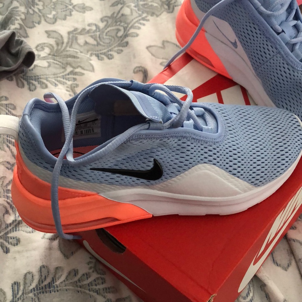 Nike sneakers women
